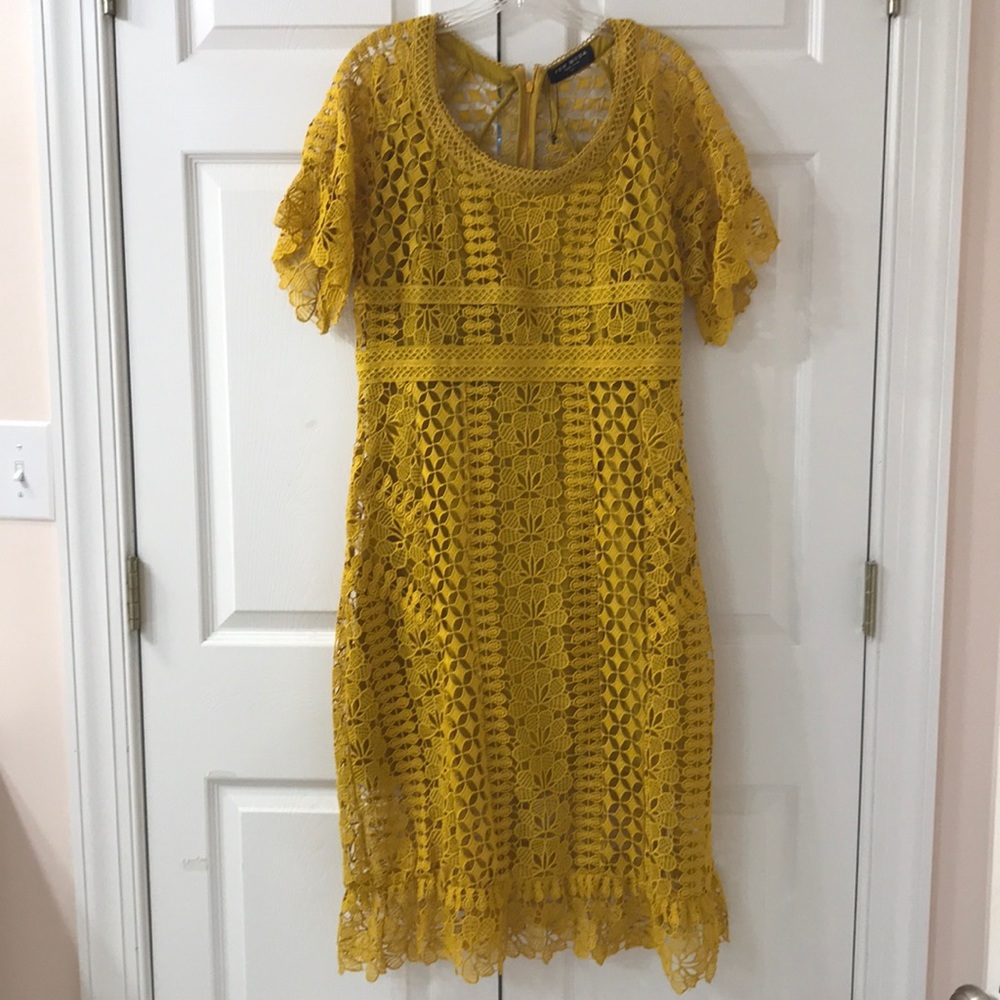 Moda lace dress